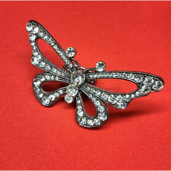 Large Crystal Butterfly Stretch Ring - Picture 2 of 12